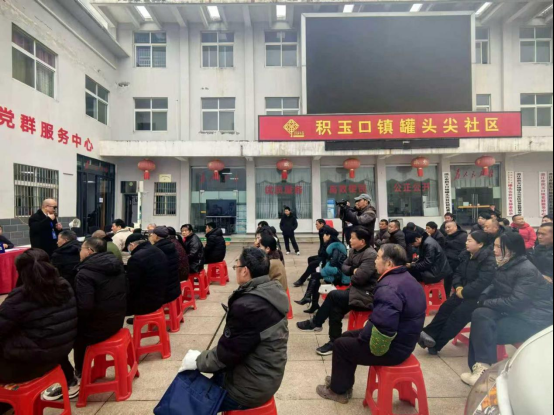 潜江：“养老+健康”双服务活动一站式守护群众幸福(图2)